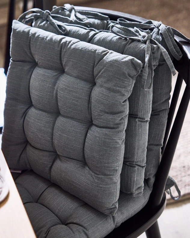 Alassio Blue Seat Pad with Ties - Image 4
