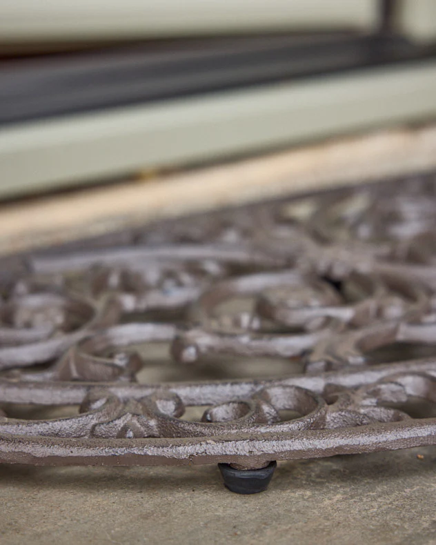 Cast Iron Crescent Doormat - Image 4