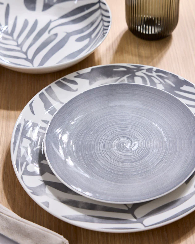 Aruba 18 Piece Botanical Dinner Service - Image 4