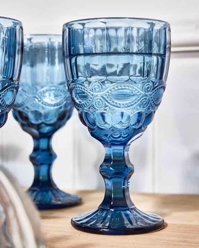Aurielle Blue Wine Goblet - Image 3