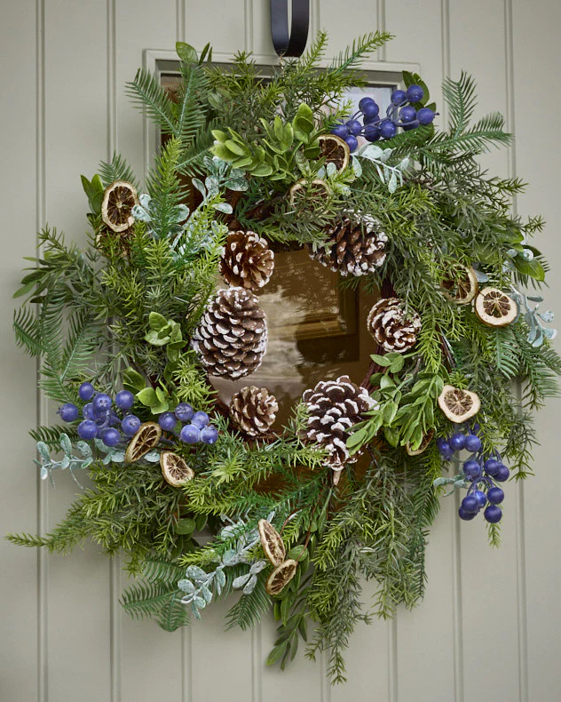 Everlasting Forest Fruits Wreath 53cm - Image 3