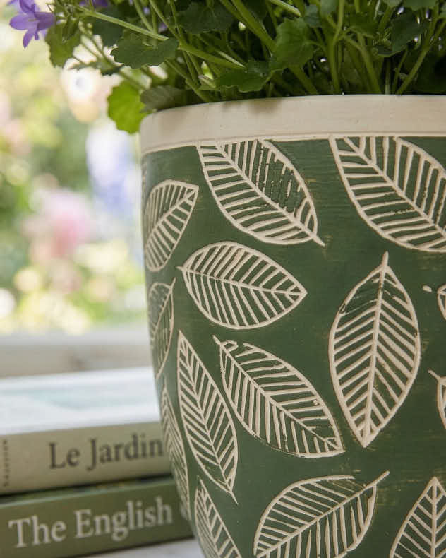 Basoa Green Leaf Patterned Planters - Image 3