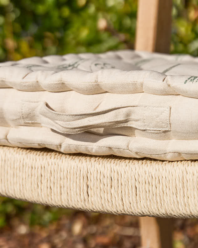 Belle Jardinere Green Outdoor Box Cushion - Image 4