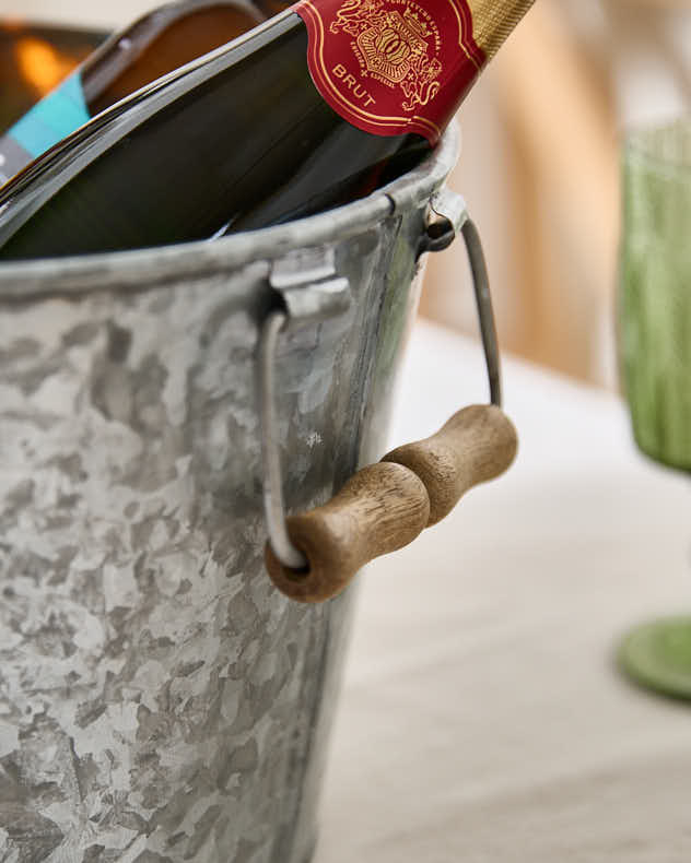 Gold & Zinc Beverages Bucket - Image 5