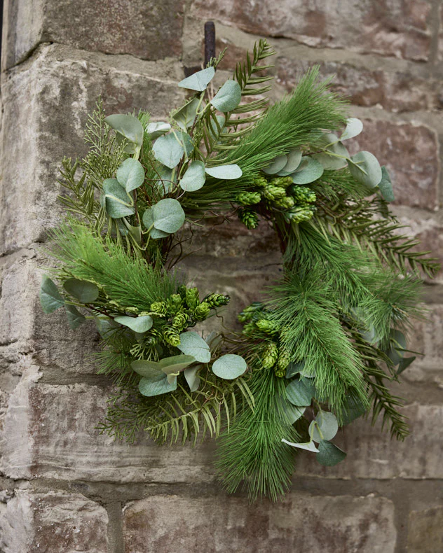Botanical Shrubbery Wreath - Image 3
