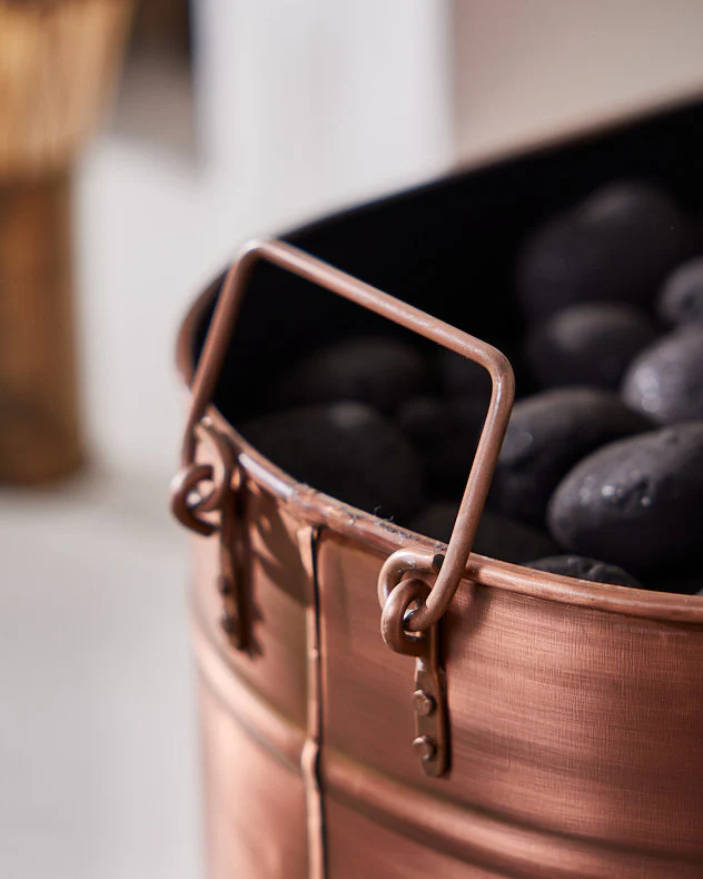 Bronte Copper Coal Bucket - Image 3