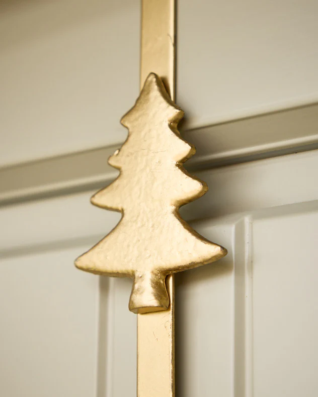 Gold Christmas Tree Wreath Hanger - Image 3