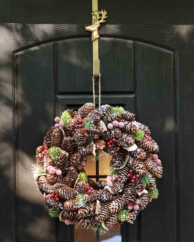 Gold Reindeer Christmas Wreath Hanger - Image 3