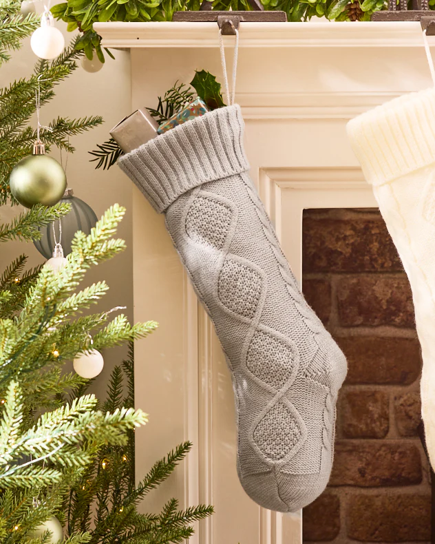 Cable Knit Christmas Stockings - Image 4
