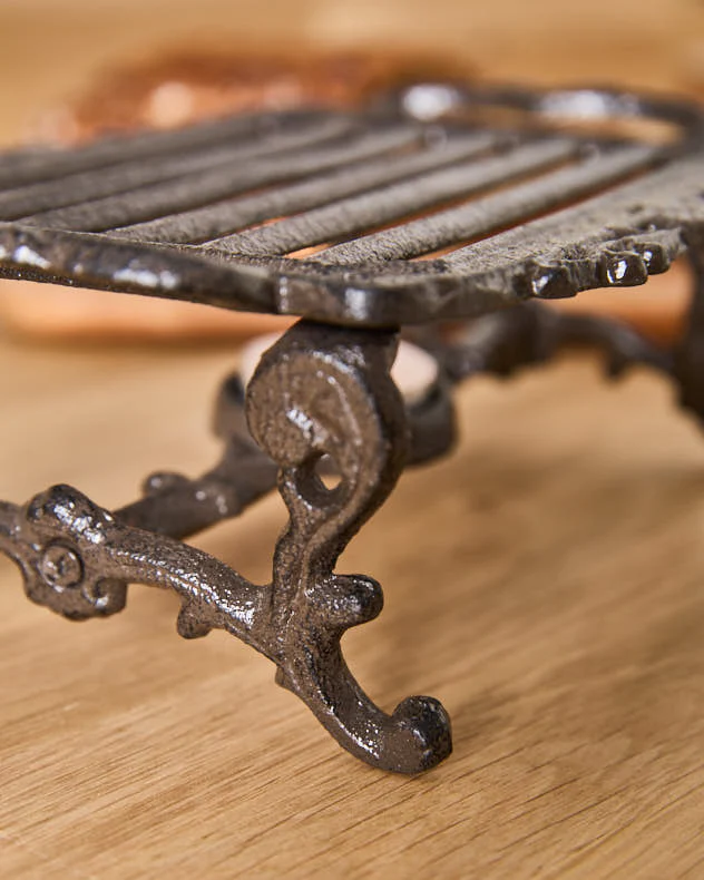 Cast Iron Hot Plate with Single Tealight Holder - Image 4