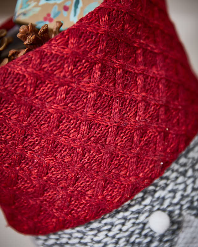 Chunky Knitted Christmas Stockings - Image 5