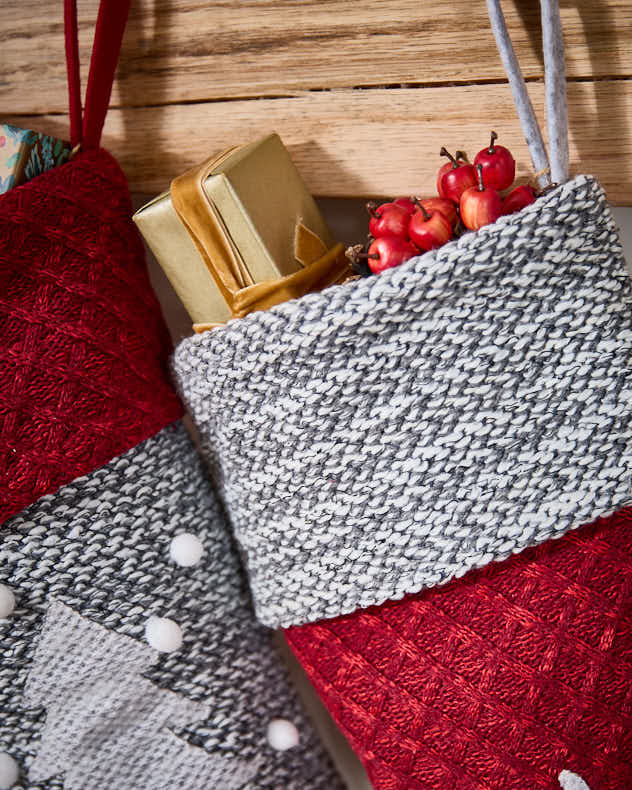 Chunky Knitted Christmas Stockings - Image 7