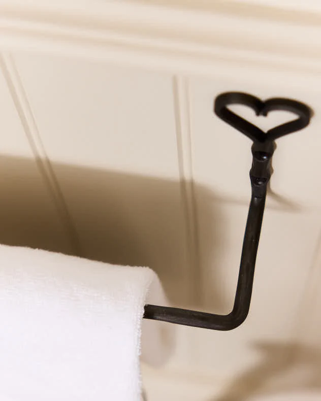 Wall Mounted Heart Towel Rail - Image 3