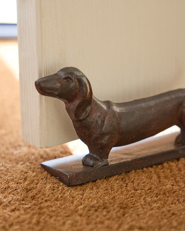 Dolly The Dachshund Doorstop - Image 3