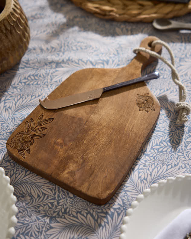 Engraved Wooden Tapas Board - Image 2