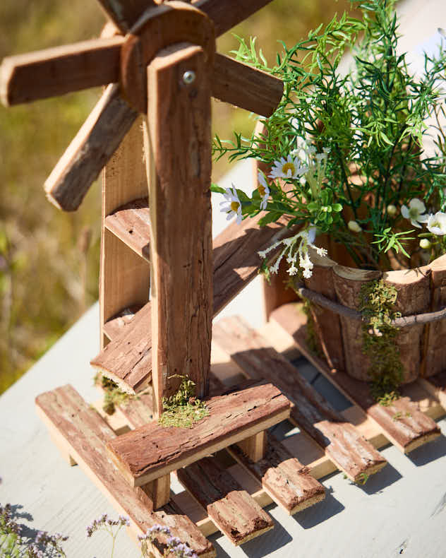 Epping Windmill Planter - Image 3