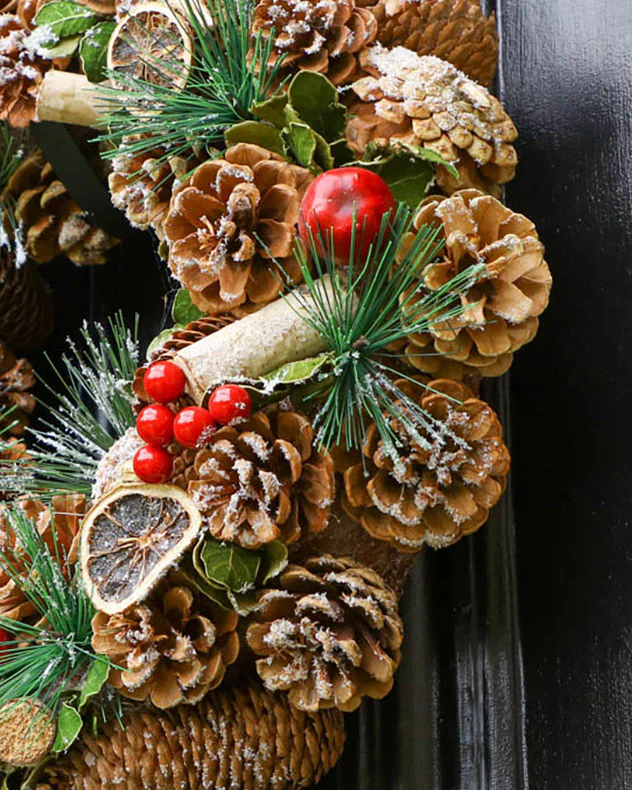 Festive Fruits Indoor Wreath 38cm - Image 3