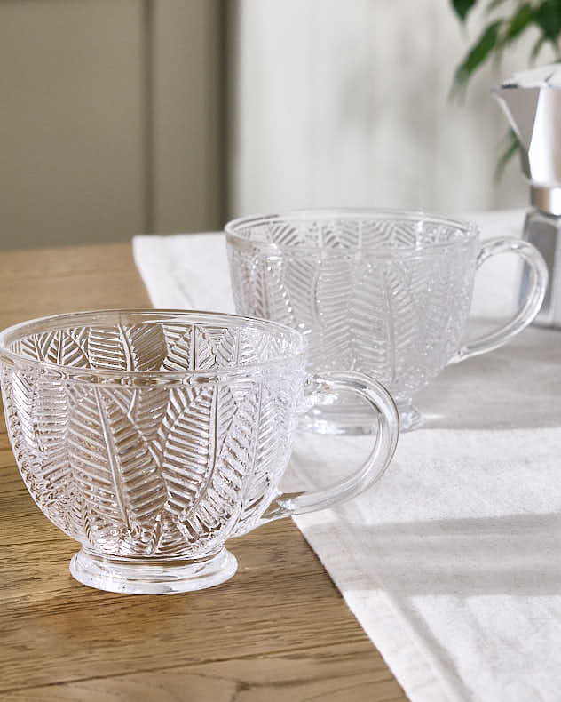 Feuille Embossed Footed Mug - Image 5