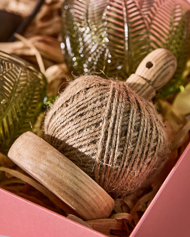Birds and Botanicals Hamper Gift Box - Image 5