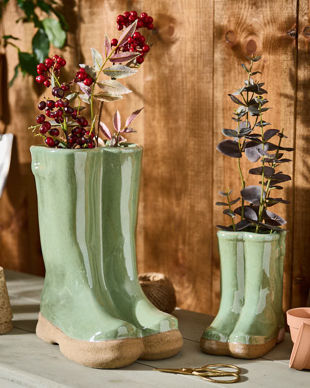 Little and Large Green Wellington Planter Gift Set - Image 3