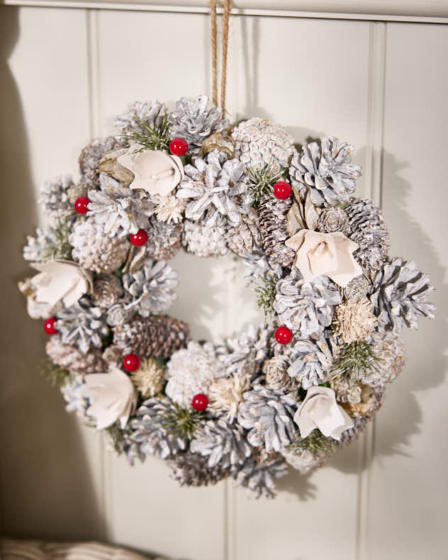 Indoor Red Velvet Berry Wreath - Image 3