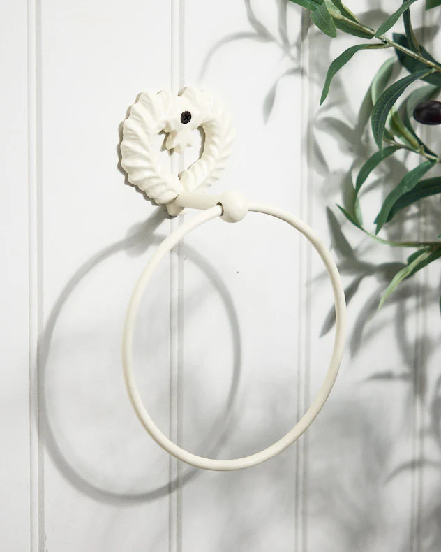 Isabelle Ivory Heart Towel Ring - Image 4