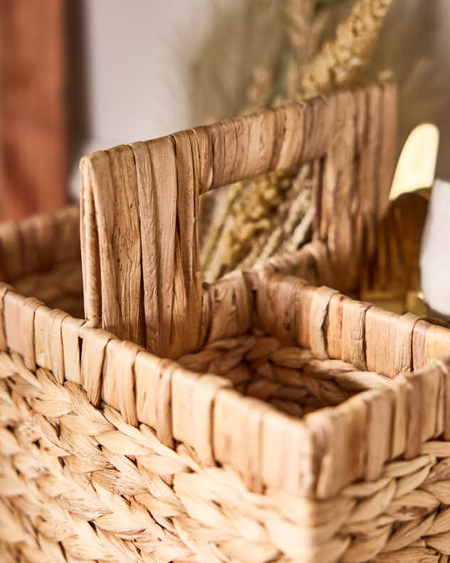 Kano Water Hyacinth Compartment Basket - Image 4