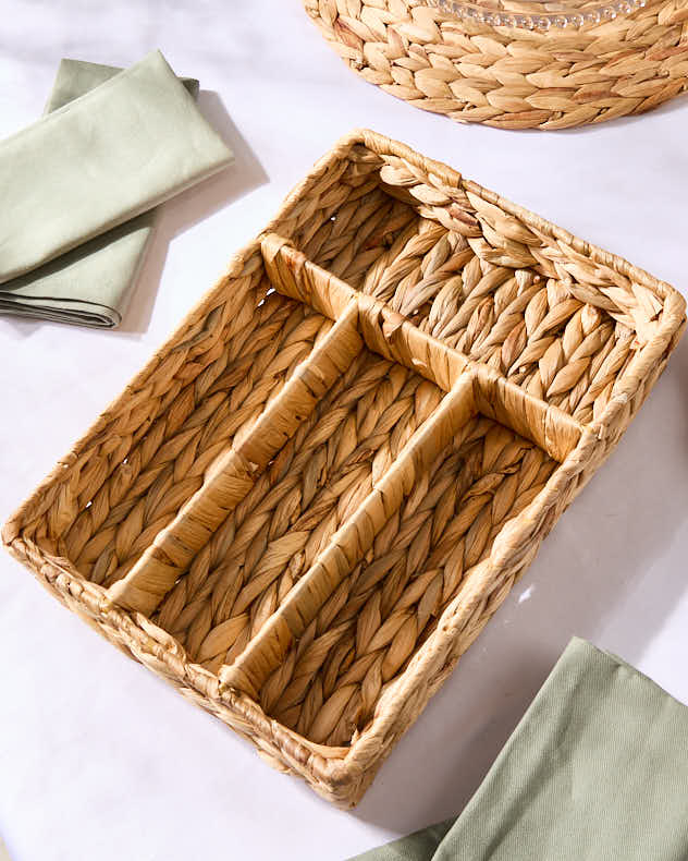 Lakelyn Water Hyacinth Cutlery Tray - Image 3
