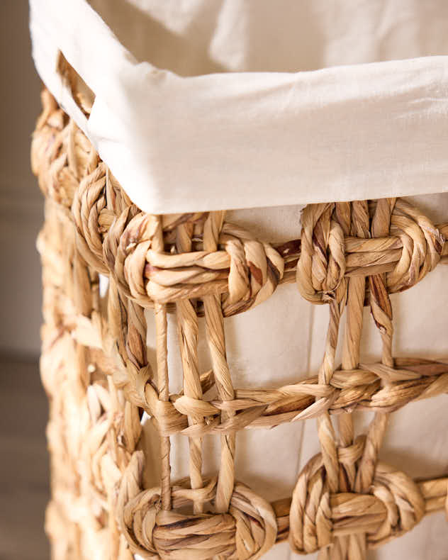Lakelyn Water Hyacinth Lined Basket - Image 4