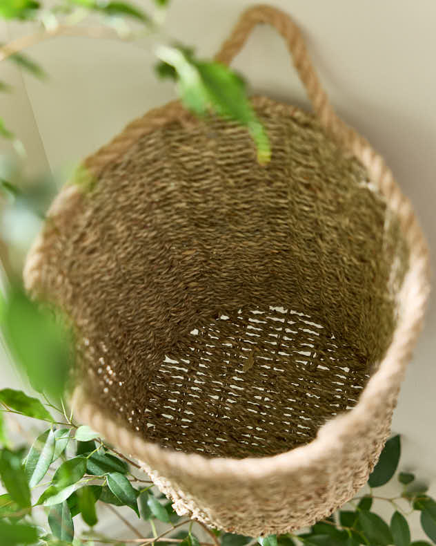 Large Rope Finish Seagrass Wall Basket - Image 5