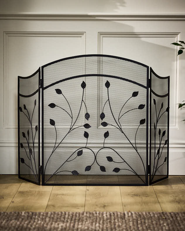 Leaf Vine Three Fold Fire Screen - Image 3
