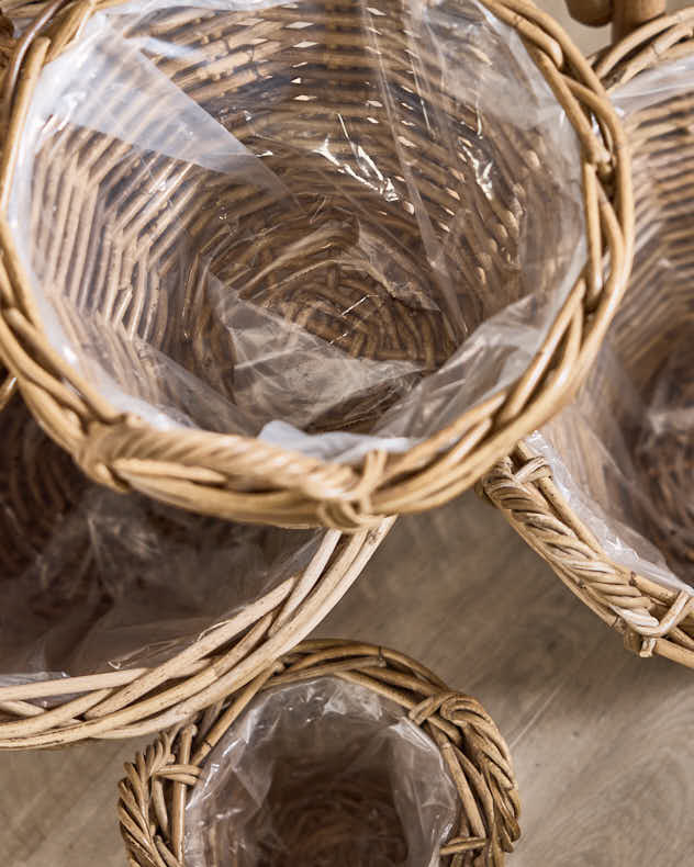 Lira Round Lined Baskets with Handles - Image 2
