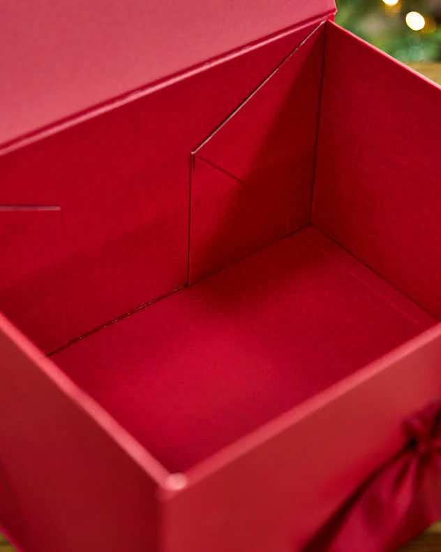 Luxury  Deep A4 Red Gift Box - Image 4