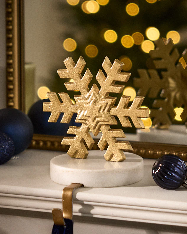 Marble & Gold Christmas Stocking Holders - Image 2