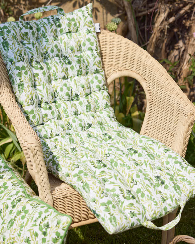Meadowbrook Garden Cushions - Image 2