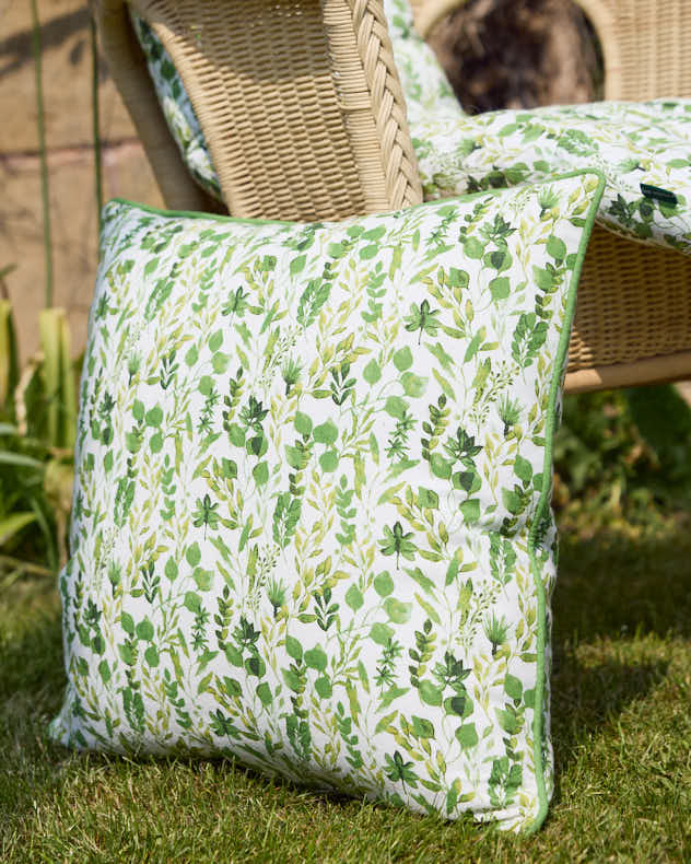 Meadowbrook Garden Cushions - Image 3