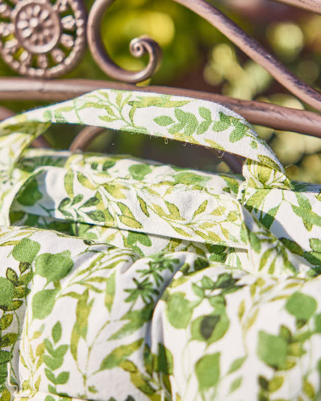 Meadowbrook Outdoor Bench Mattress - Image 4