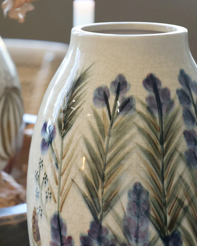 Meadowlight Bluebell Vase - Image 3