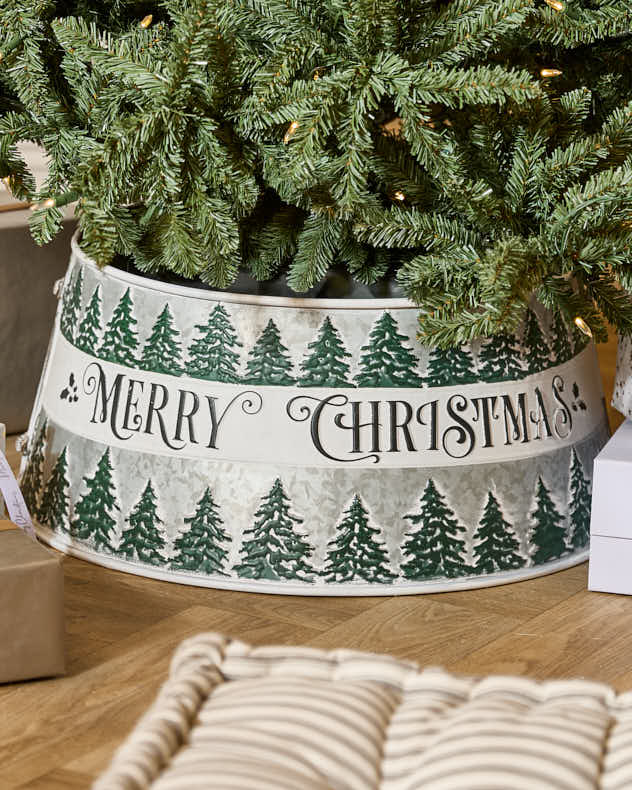 Merry Christmas Metal Tree Skirt