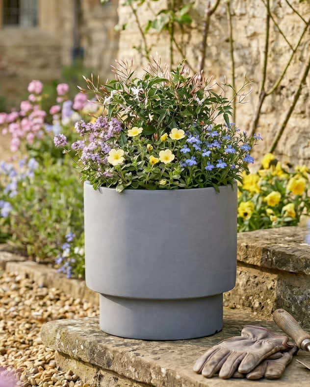 Noma Grey Planter Collection - Image 4
