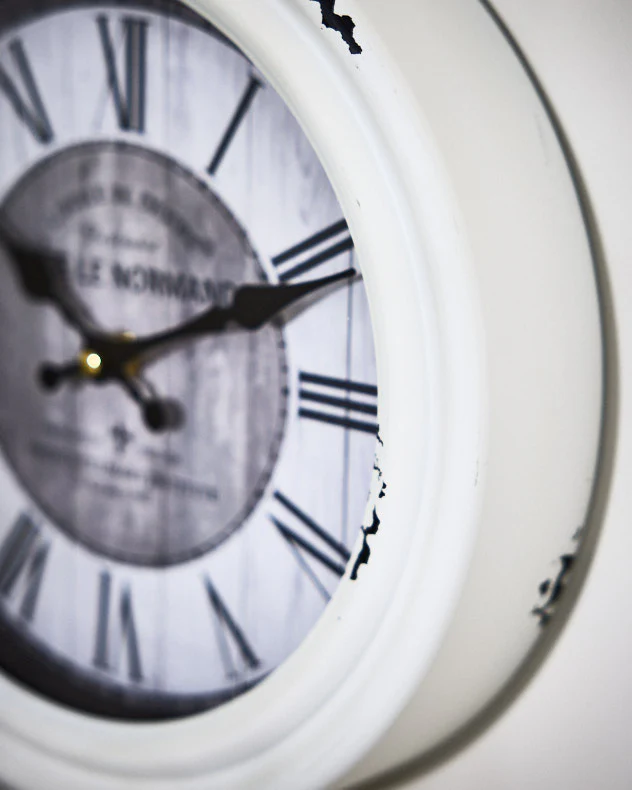 Normandy Antique Cream Wall Clock 27cm - Image 3