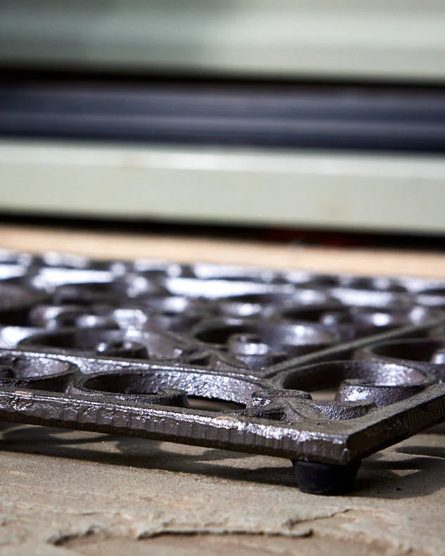 Cast Iron Scrolled Ornate Doormat - Image 4