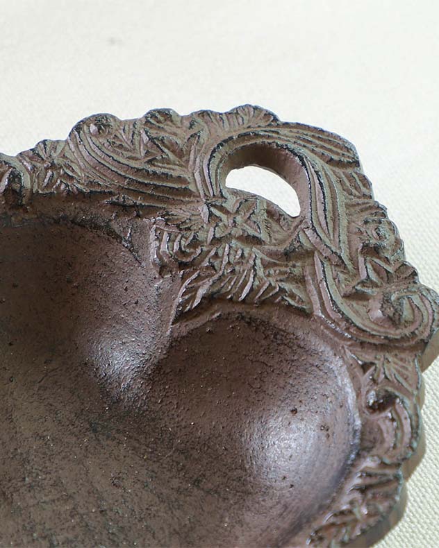 Ornate Heart Trinket Dish - Image 2