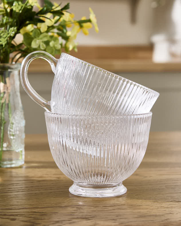 Palermo Embossed Footed Mug - Image 3