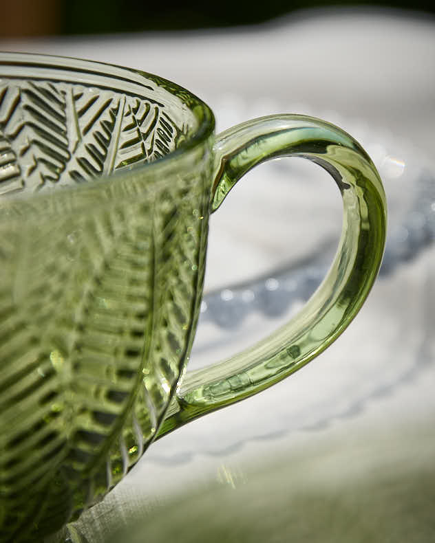Botanical Green Leaves Cup - Image 3