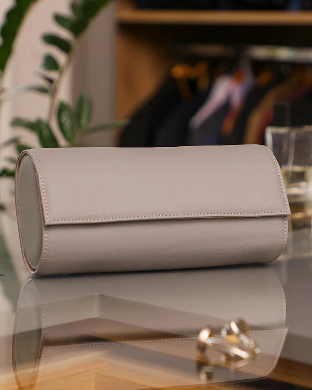 Grey Leather Three Section Watch Case - Image 3