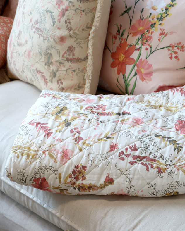Peony Valley Cotton Quilted Throw - Image 2