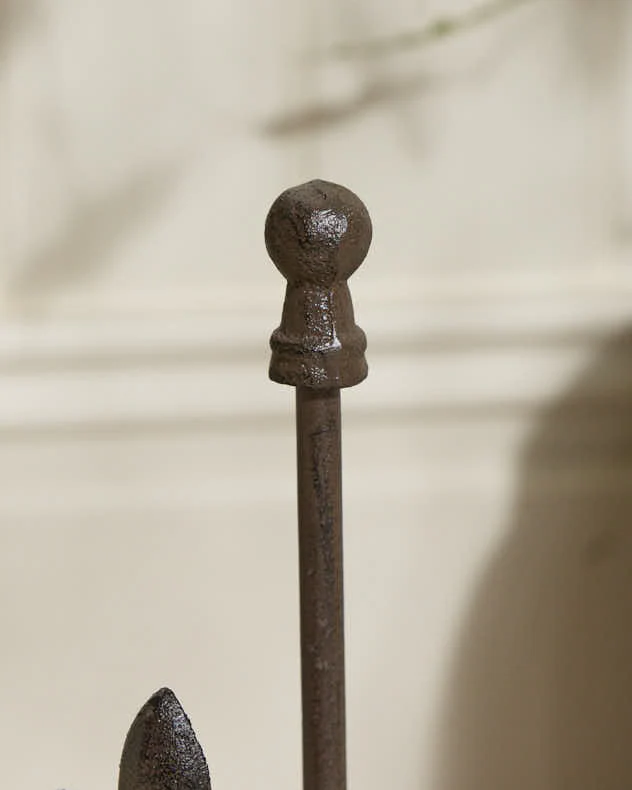Period Style Toilet Roll Holder - Image 4