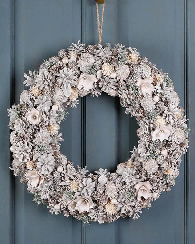 Personalised Morning Frost Wreath - Image 3