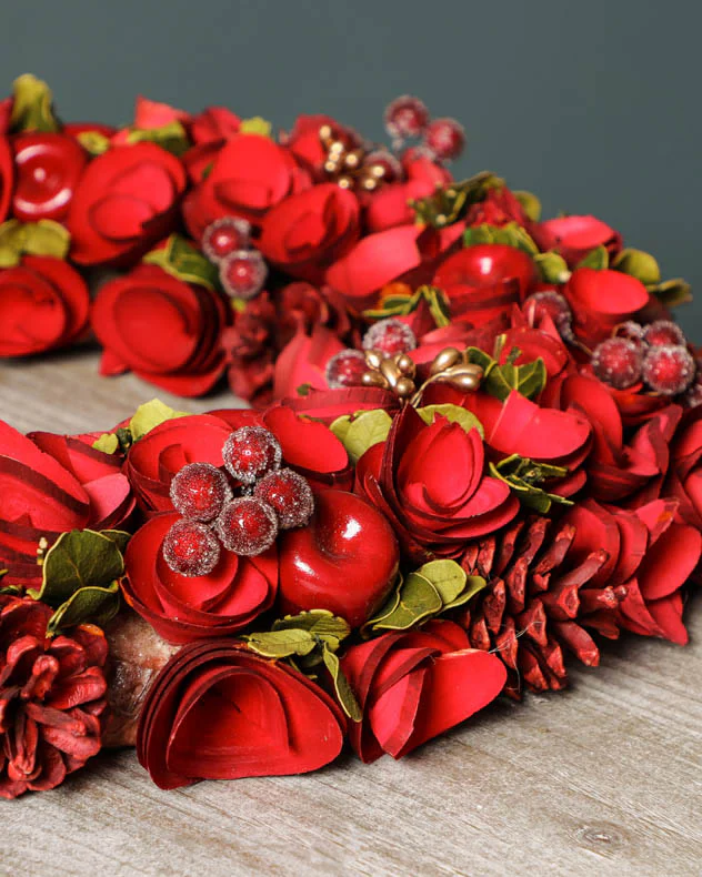 Personalised Extra Large Red Roses Wreath - Image 3